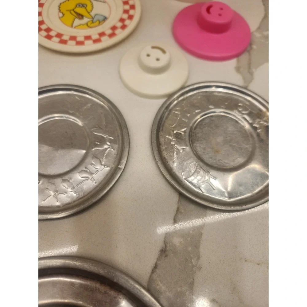 Mixed Lot Of 13 Pieces Plastic And Tin Child's Play Kitchen Toys Cups Plates Lid